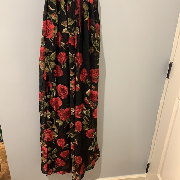 ROSE LONG DRESS WOMENS SIZE MEDIUM - Picture 2 of 8